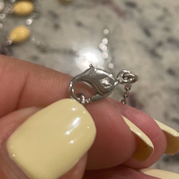 - RARE! VINTAGE SWAROVSKI Tiered Topaz Clear Oval 20 Stones 15” Necklace Y… - Picture 6 of 7